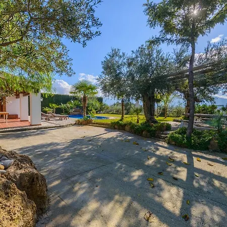 Cubo's Cortijo La Indiana Villa *