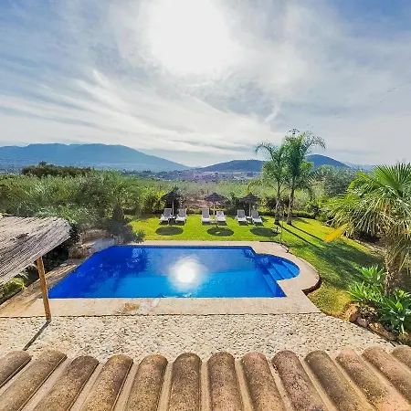 Cubo's Cortijo La Indiana Alhaurín el Grande